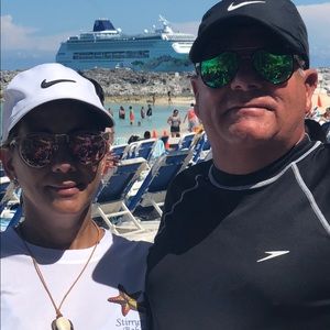 Meet your Posher, Janet